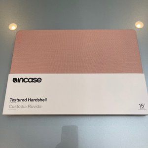 Incase Textured Hardshell For Macbook Pro 15" USB C/Thunderbolt 3